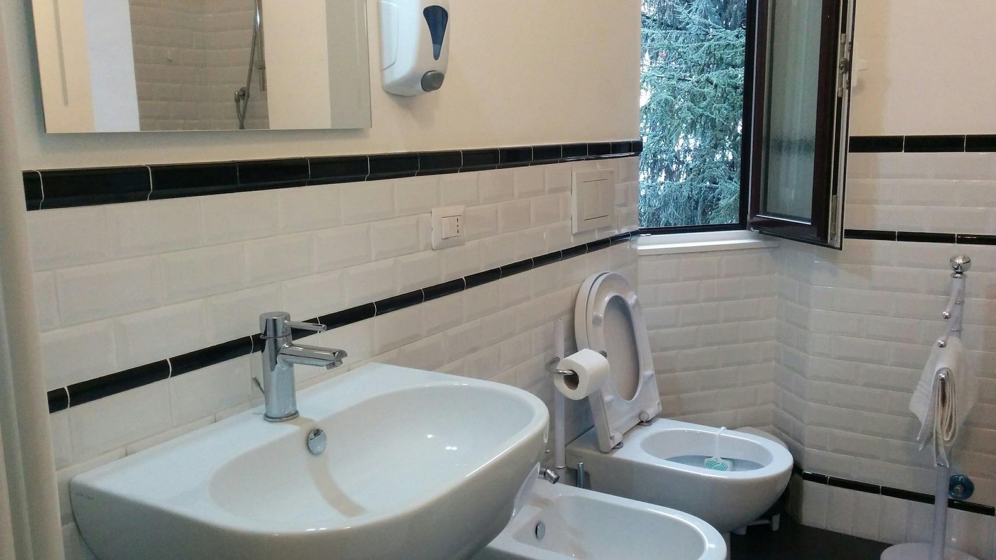 Adam'S House Hostel มิลาน ภายนอก รูปภาพ