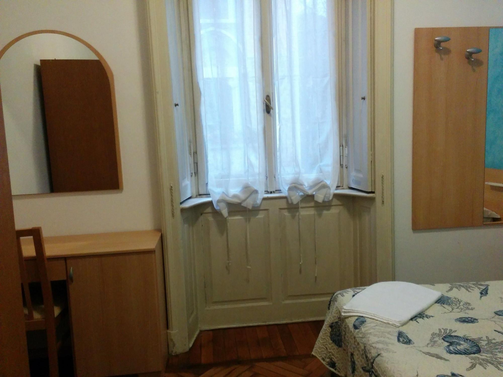 Adam'S House Hostel มิลาน ภายนอก รูปภาพ